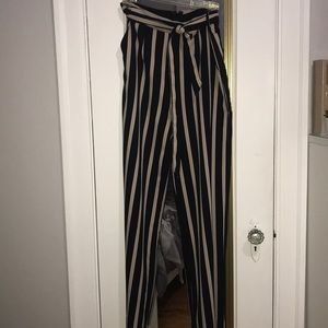 Love University Pants 👖